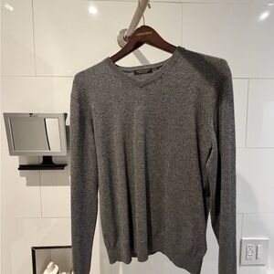 Sak’s Cashmere Gray V-Neck Sweater